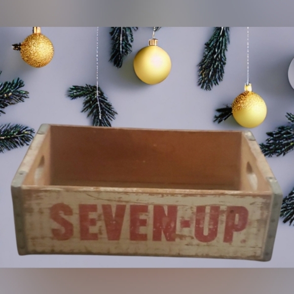 Home decor red white grey brown pop collectible vintage wood crate seven… - Picture 16 of 16